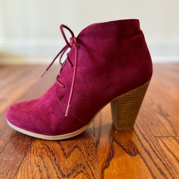 Maurice Daphne Faux Suede Heeled Ankle Bootie Women's Shoes 7.5 Boho Burgundy - Picture 9 of 13